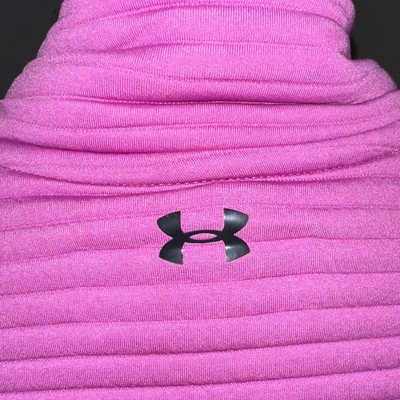Under Armour Women's Vibrant Pink Fitted Vest - TPC Sawgrass. NWOT - Picture 7 of 9